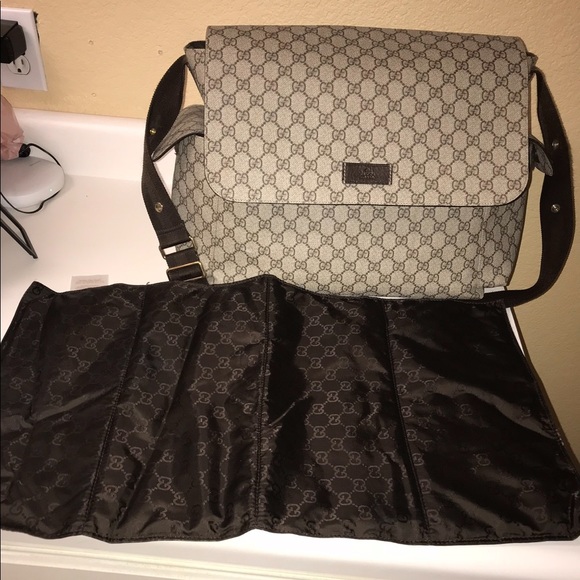 Gucci GG plus diaper bag with changing mat - Picture 1 of 11